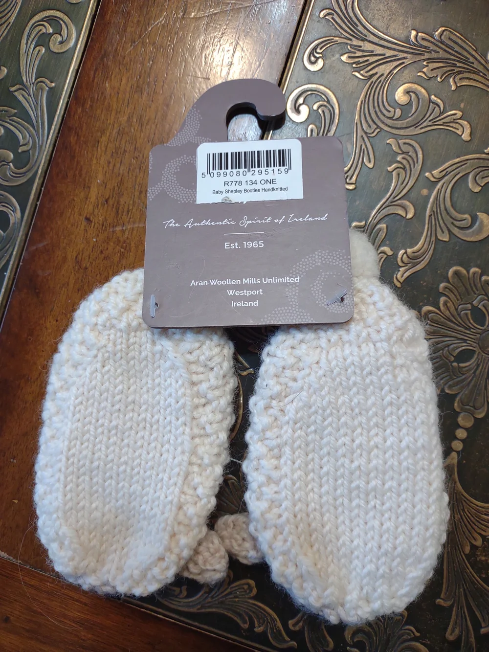 Baby Shepley Aran Booties  Cream Baby Wool Slippers with Pom Pom NWT